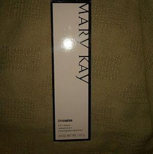 Mary Kay 3-1 Cleanser
